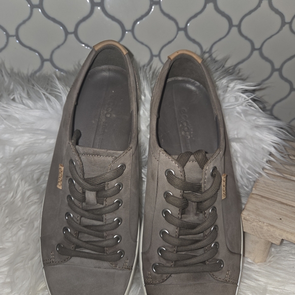 Ecco Men's Brown Casual Sneakers - Picture 3 of 7